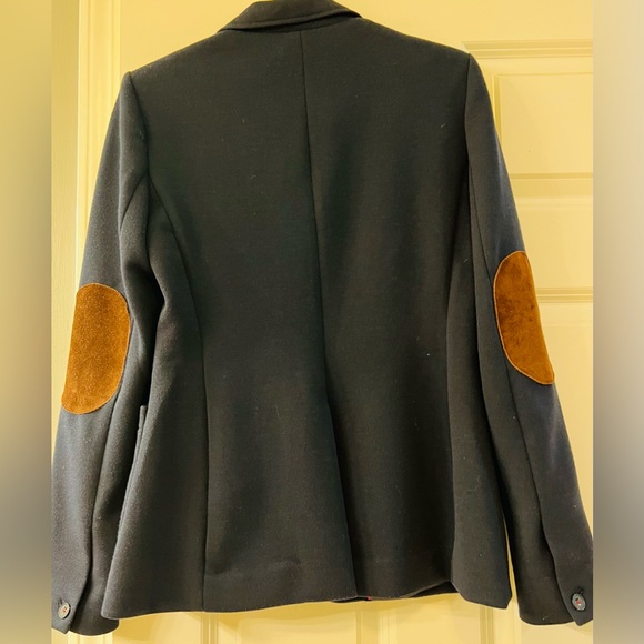 Blazer - Picture 2 of 6